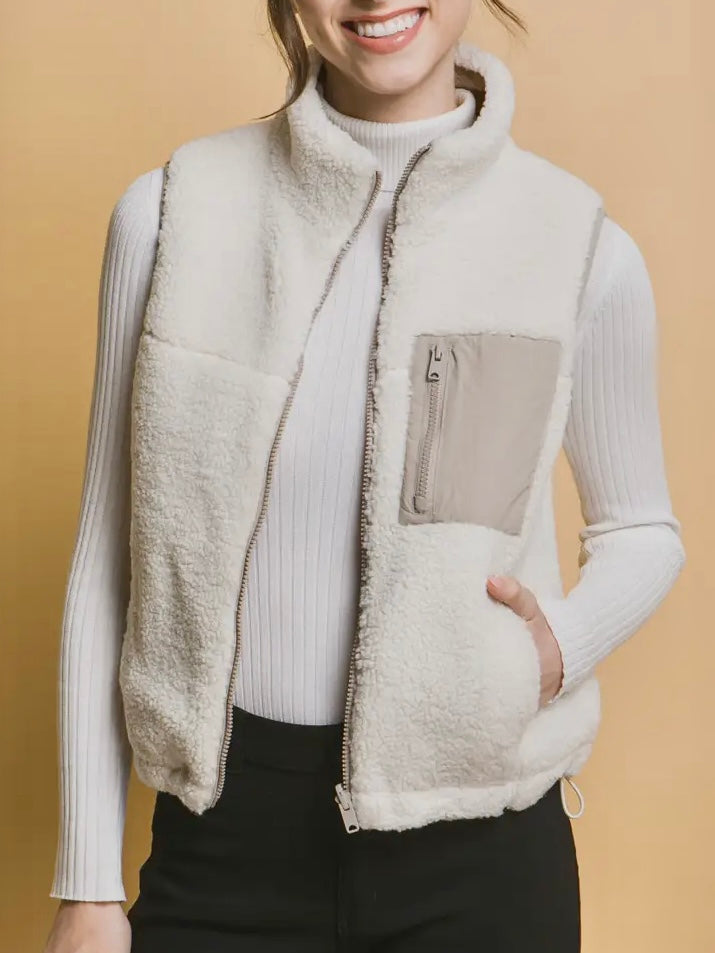 Holli Reversible Sherpa Vest - Latte