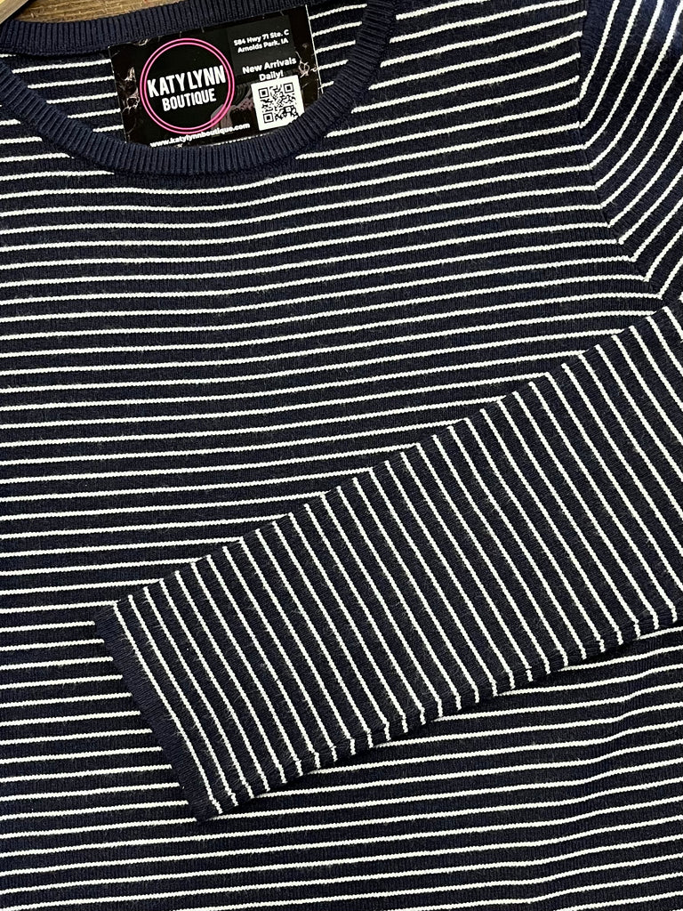 Mindie Lightweight Sweater - Navy