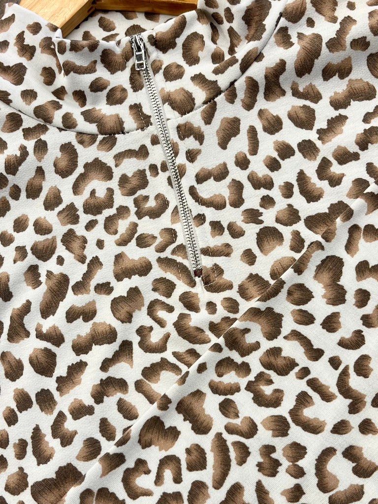 Brynn Cheetah 1/4 Zip Pull Over